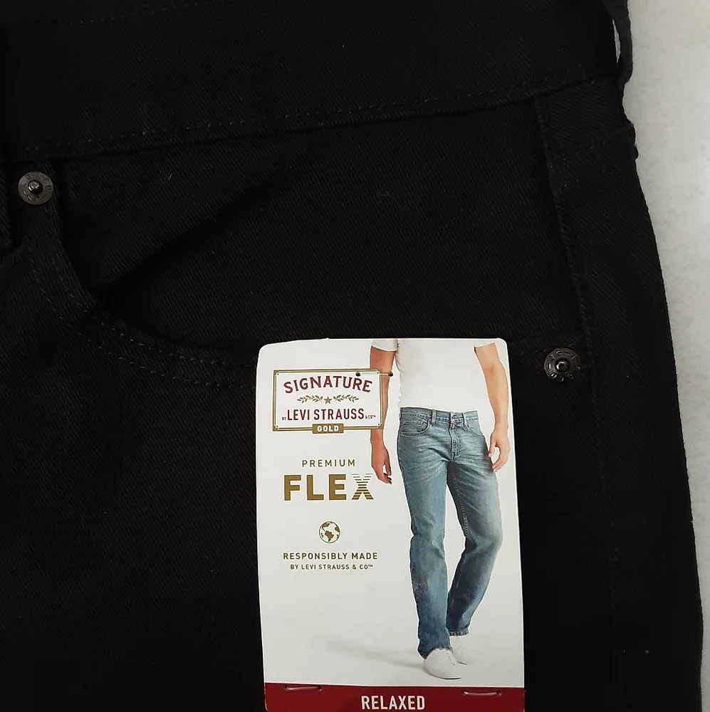 Levi's Signature Black Jeans - Picture 6 of 11